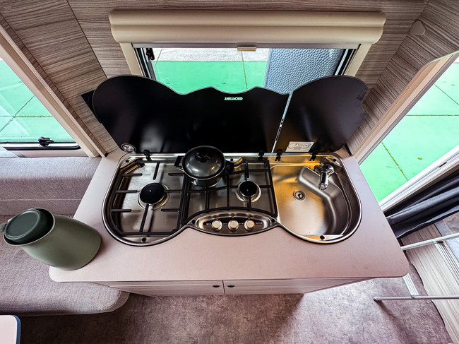 Dethleffs C-Joy 480 QLK Active Active-pakket foto: 8