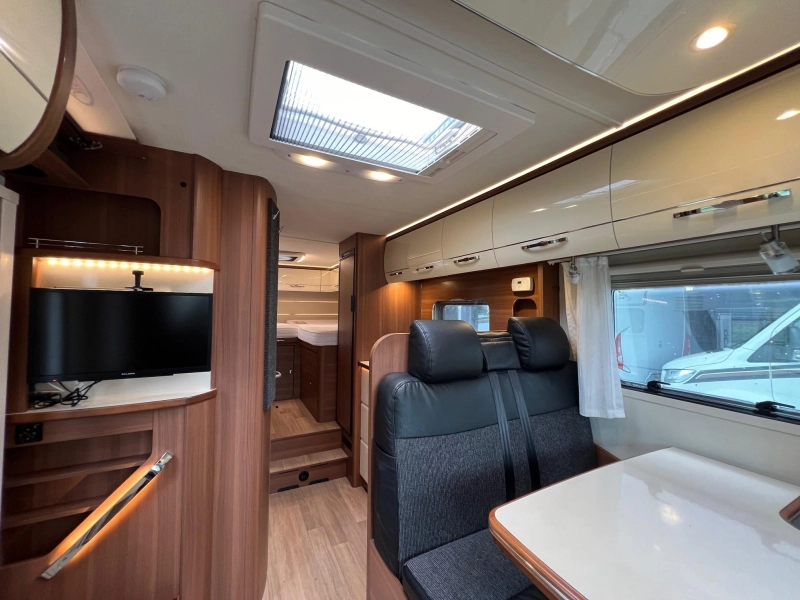 LMC Passion T 673 G AUTOMAAT/EERSTE EIG.  foto: 7