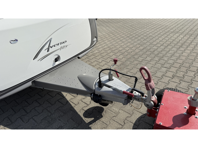 Bürstner Averso Fifty 500 TL enkele bedden rondzit  foto: 16