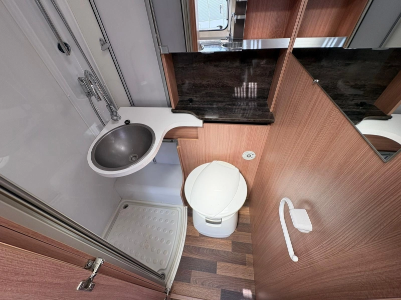 Knaus Sky TI 650 MEG Enkele bedden,Airco,130PK  foto: 15