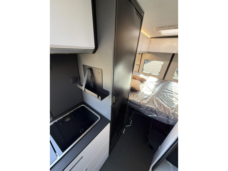 Adria Twin Supreme 600 SPB -AUTOMAAT- Foto: 12