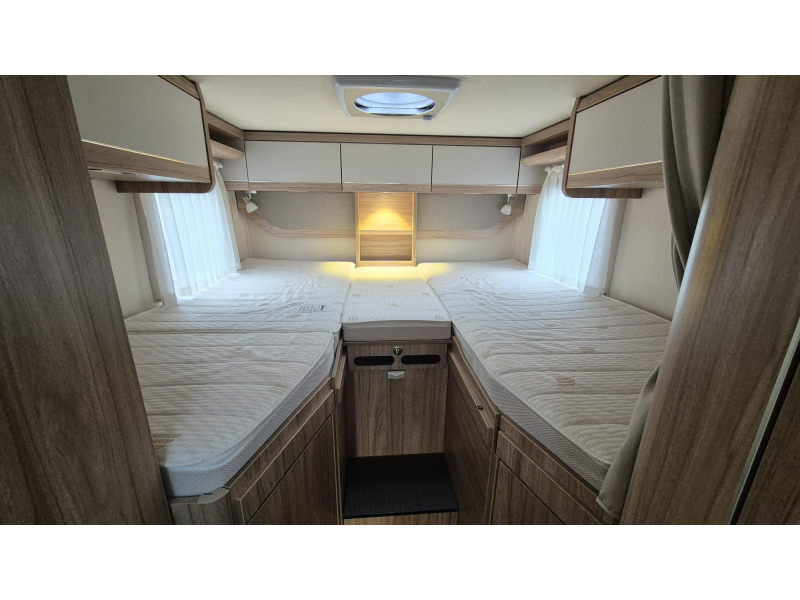 Hymer Exsis-I 588 EX Euro 6 / Lengtebedden  foto: 11
