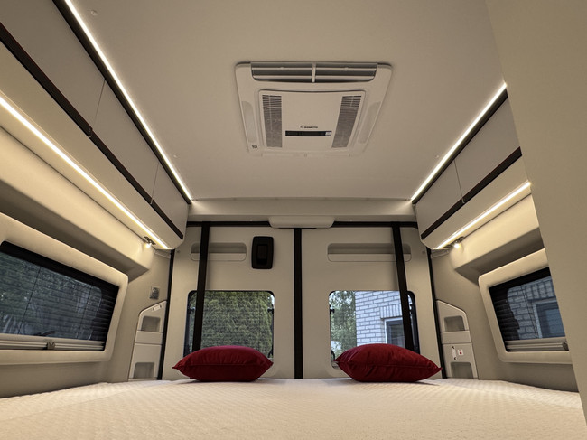 Adria Twin Sports 640 SGX Supreme 180 pk AUTOMAAT 9-Traps Euro6 Fiat Ducato Maxi 4250 kg **Lengtebedden in hoogte verstelbaar/Hefdak m foto: 23