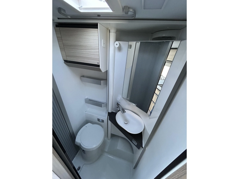 Adria Compact DL 60 years LAATSTE 2026  foto: 6