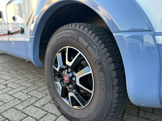 Bürstner Delfin T 732 G foto: 11