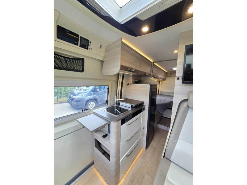 Rapido V 68 Lengte Bedden 9G Automaat  foto: 13