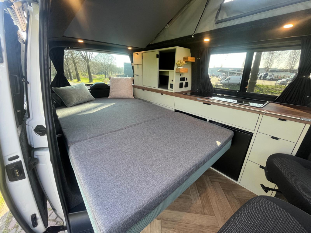 Volkswagen T6.1 foto: 13