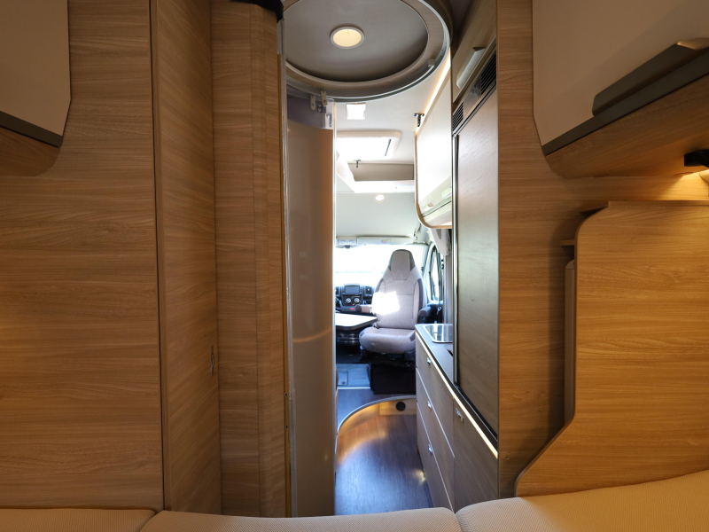 Knaus Boxstar Solution 4 4 persoons met dakairco  foto: 3