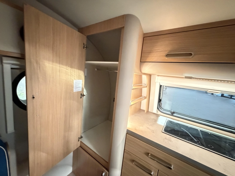 T@B Basic 320 Leichtgewicht / K&uuml;hlschrank Foto: 14