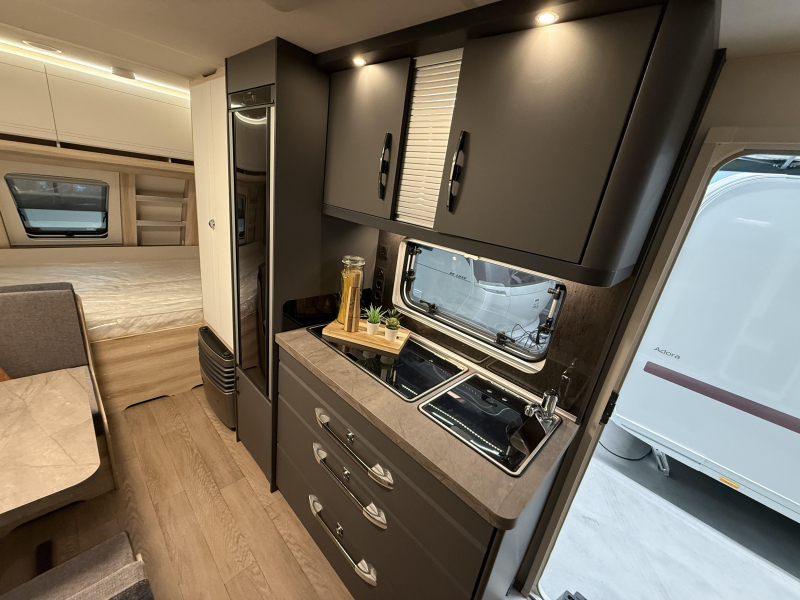 Hobby De Luxe 490 KMF foto: 9