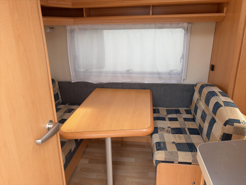 Hobby De Luxe 400 SF Mover/Auvent/Porte-v&eacute;los photo: 9