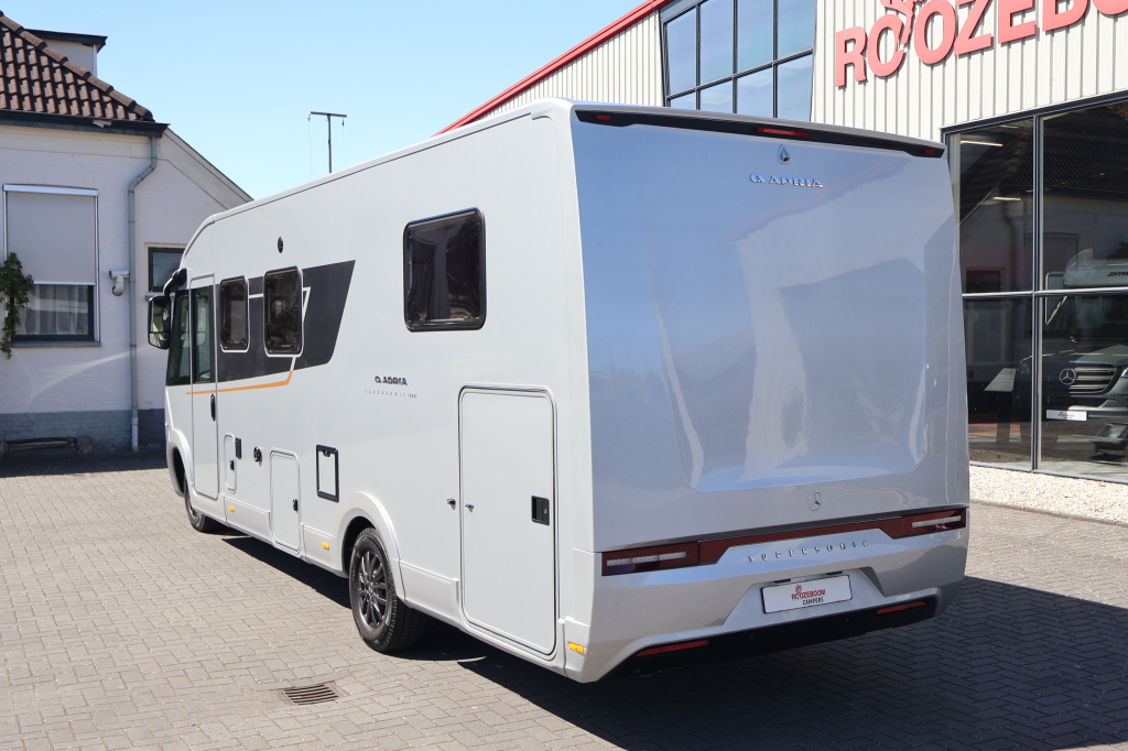 Adria Supersonic 780 DC Foto: 5