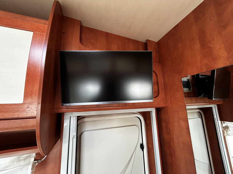 P.L.A. Camper Plasy 491 Dwarsbed/Euro-5/2013/7.2m  foto: 18