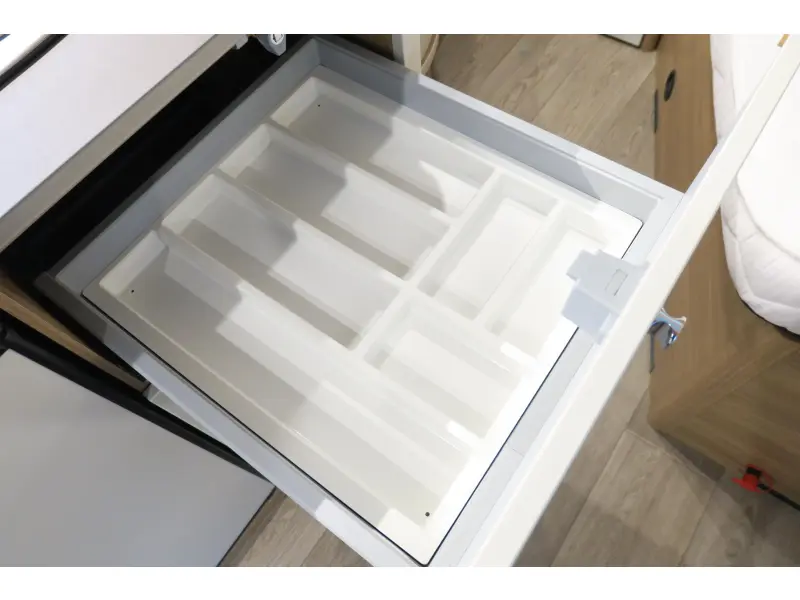 Bürstner Premio 450 TS MOVER+LICHTGEW.ACCU  foto: 9