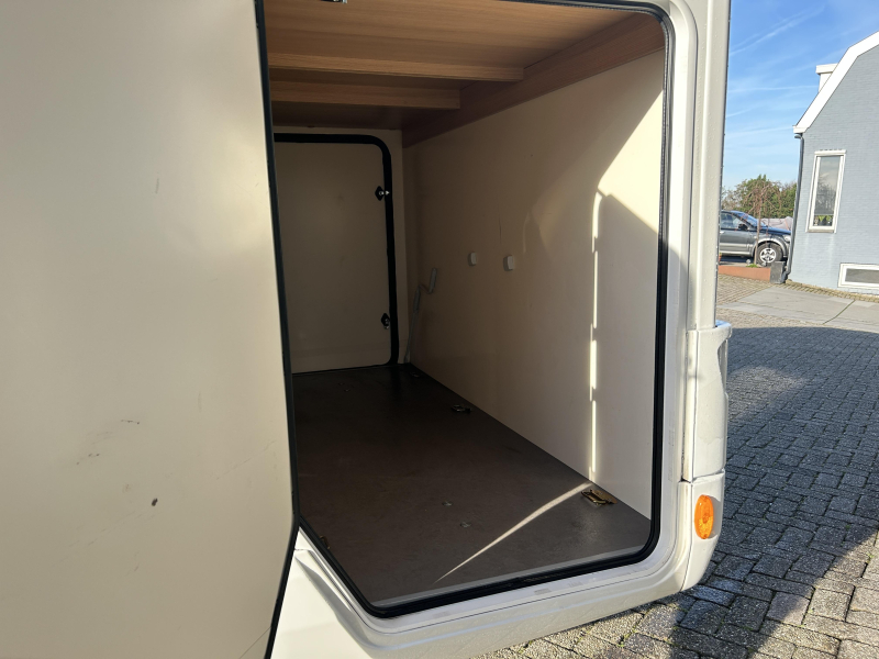 Forster T 699 EB Automatik, Klimaanlage, Solar. Foto: 19