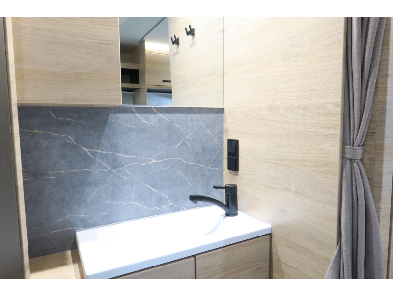 Weinsberg CaraOne 500 FDK STAPELBED+GARAGE 1700 KG  foto: 9