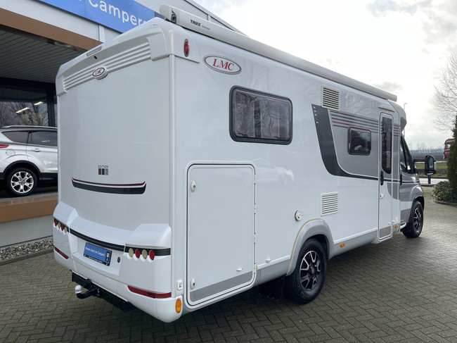 LMC Cruiser Sportline 662 G Edition 60 Jahr | Single beds | Roof air conditioning | 1st owner | 2x Solar | Tow bar | Inverter | Camera | TV | Navi | Clima | Air suspension | Head-up display | Stabilizer jacks | Lane Assist photo: 6