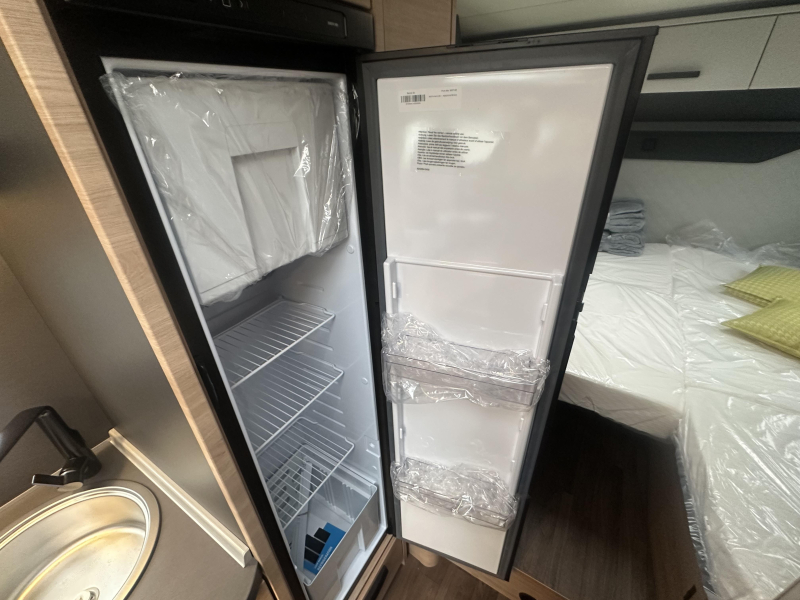 Knaus L!ve Ti 650 MEG Unieke lage lengte bedden  foto: 13