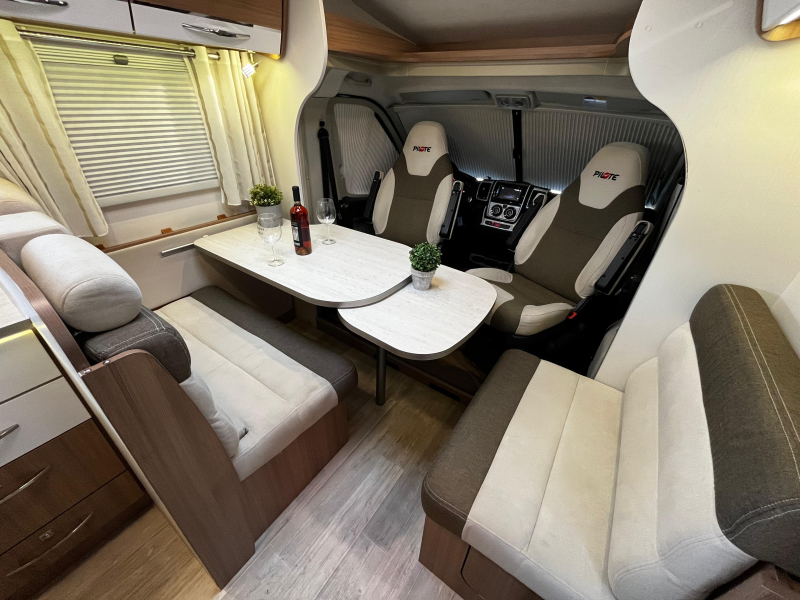 Pilote P 740 C Queensbed, autocaravana foto: 4