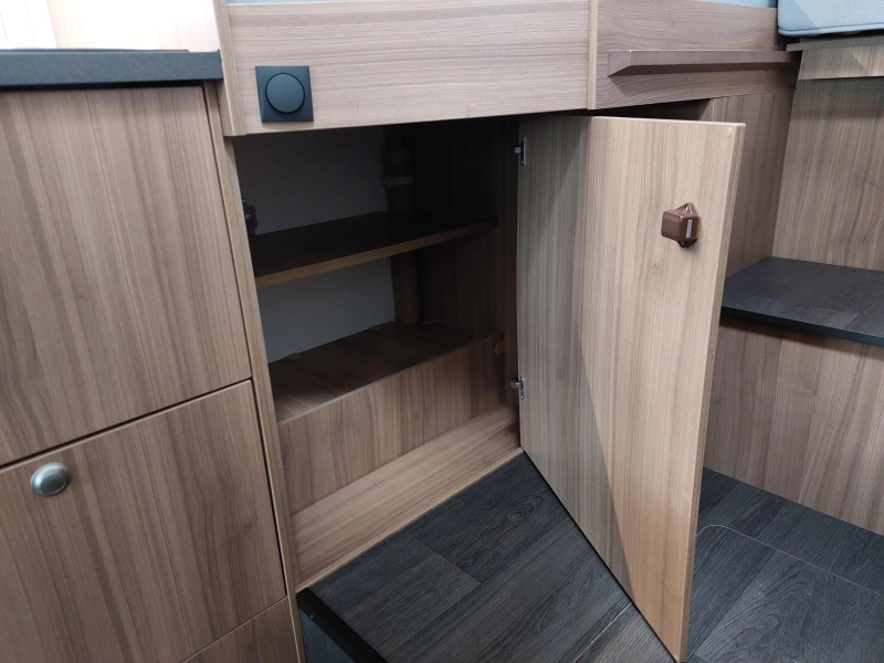 Sun Living S 65 SL Autom&aacute;tico/cama longitudinal/litio foto: 18