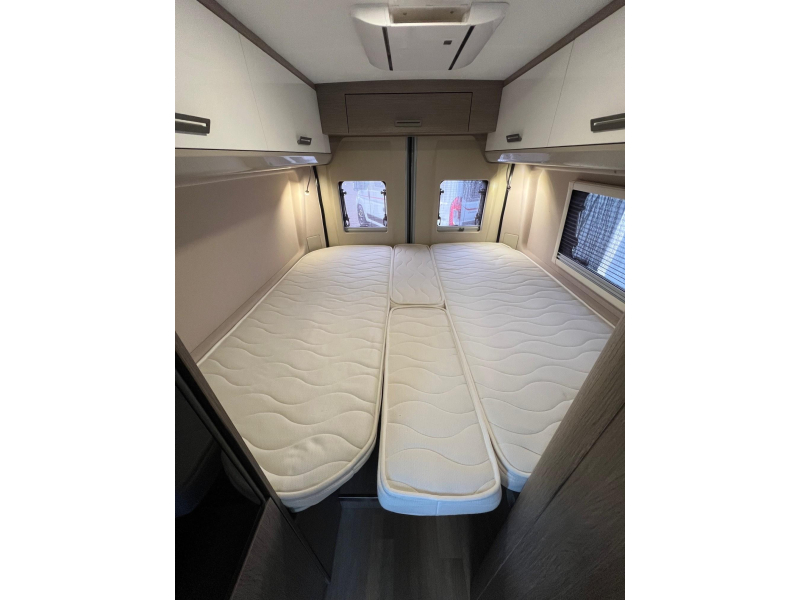 Chausson V697 VIP dakairco, busbiker,luifel  foto: 2