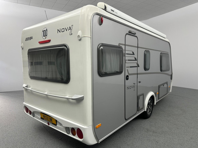 Eriba Nova Light 470 Crystal Silver foto: 18