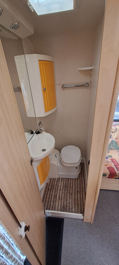 DETHLEFFS Family, Lichtgewicht caravan met voortent foto: 10