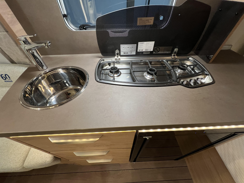 Knaus Sudwind 450 FU  foto: 7