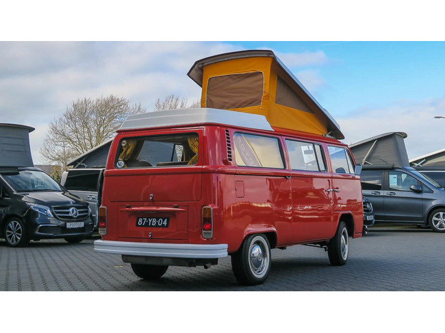 Volkswagen Transporter T2 Westfalia Madrid foto: 1
