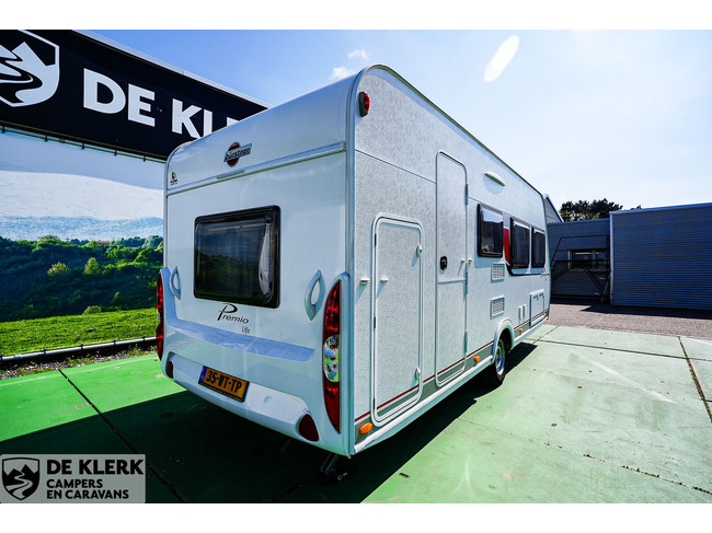 Bürstner PREMIO LIFE 490 TK Stapelbed vastbed foto: 6