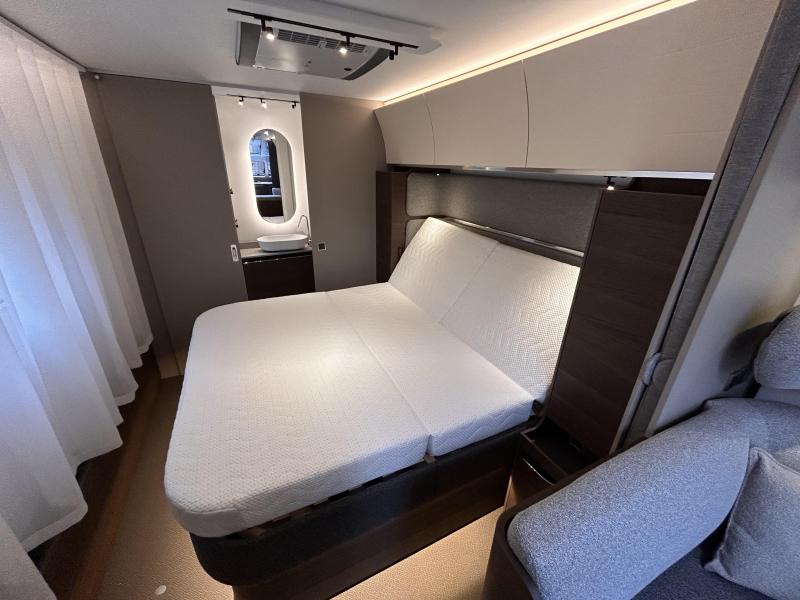 Adria Alpina 663 HT Queensbed - Model 2025  foto: 12