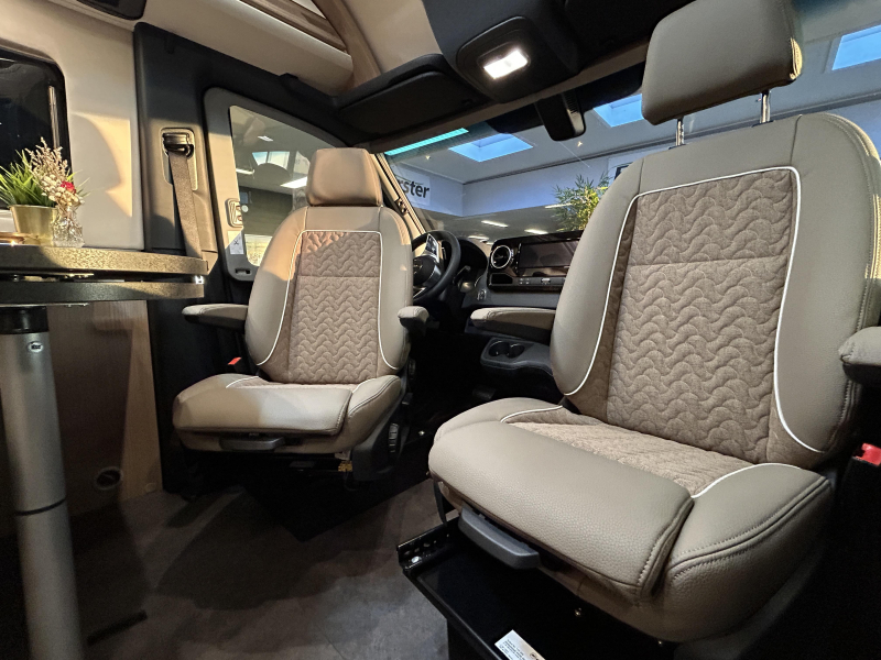 Malibu Genius 641 LE Mercedes Benz - Nieuw  foto: 7