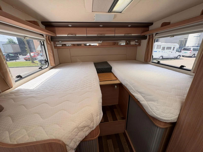 Knaus Sky TI 650 MEG Enkele bedden,Airco,130PK  foto: 17