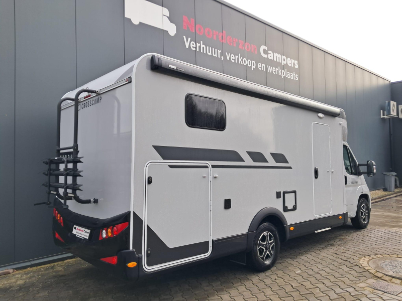 Crosscamp EXPDN T7.4 E - Sehr modern - Navi Foto: 20