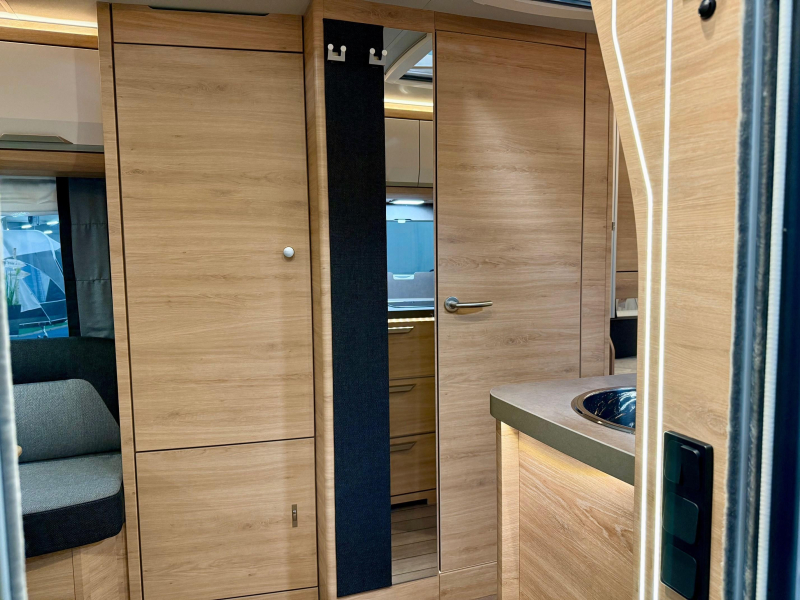 Knaus Sudwind Black Selection 500 EU many options! photo: 12