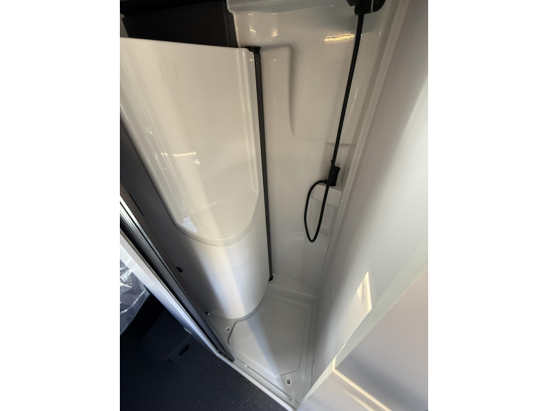 Adria Twin Supreme 600 SPB - AUTOMATIK Foto: 20