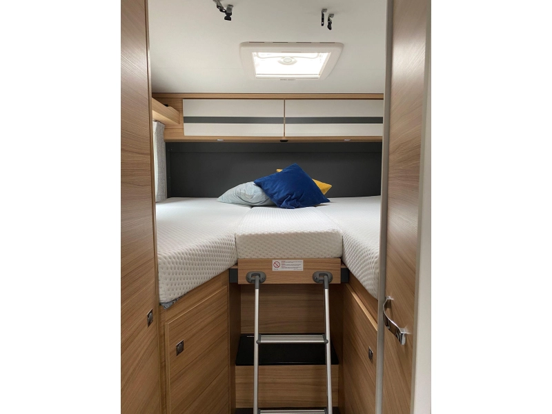 Dethleffs Globebus T 6 - Hoher K&uuml;hlschrank Foto: 15