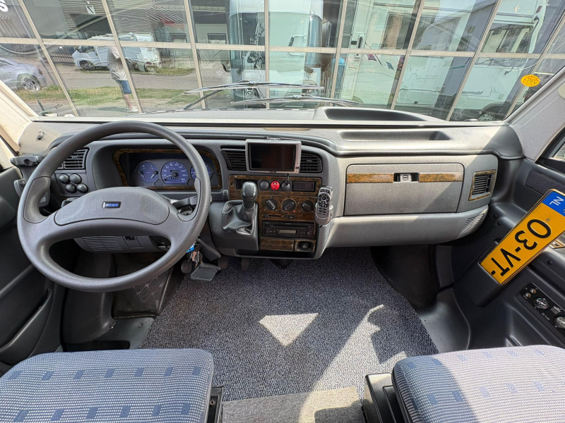 Knaus Travel-Liner 2XAirco,Vastbed,Hefbed foto: 21