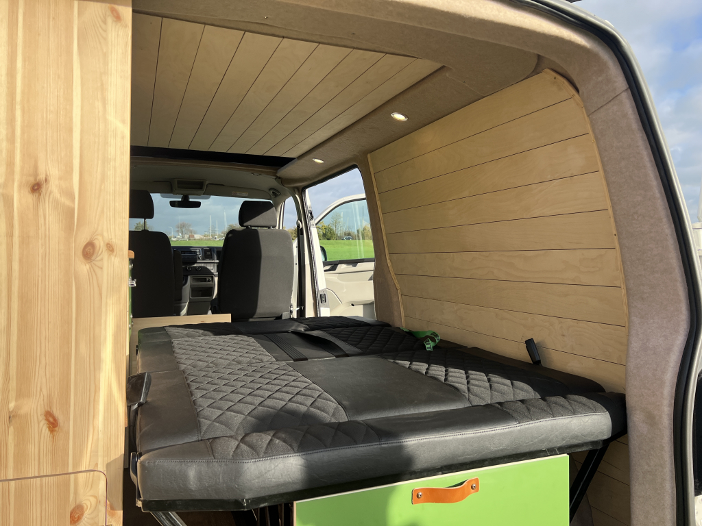 Volkswagen Buscamper T5 Foto: 3