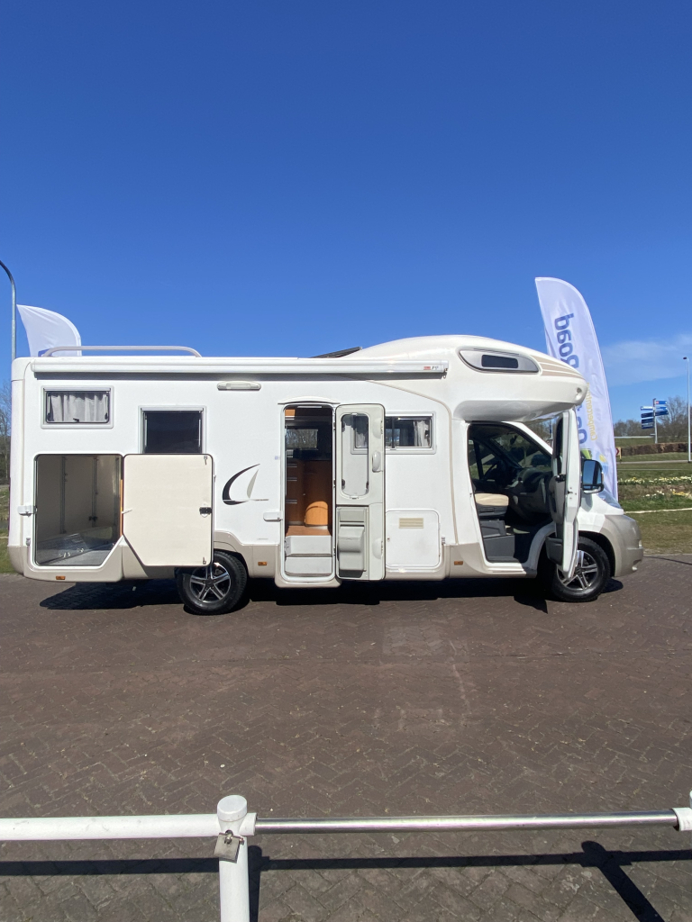 CI Mizar Garage Living 3.0 MultiJet 180 PK, Alkoof, Dwars-bed achter, Garage, Motor-airco, Zeer compleet, 1e eigenaar, Bj, 12 – 2007. Camper centrum on the road Marum  foto: 1