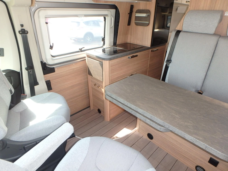 Weinsberg CaraBus 630 ME EDITION FIRE  foto: 10