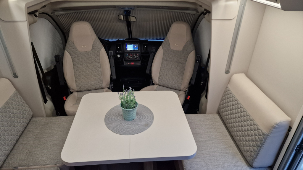 Adria Matrix 650 DC Foto: 7
