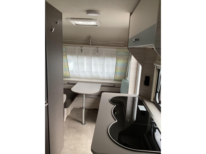 Dethleffs C'Joy 460 LE mover/ enkele bedden  foto: 14