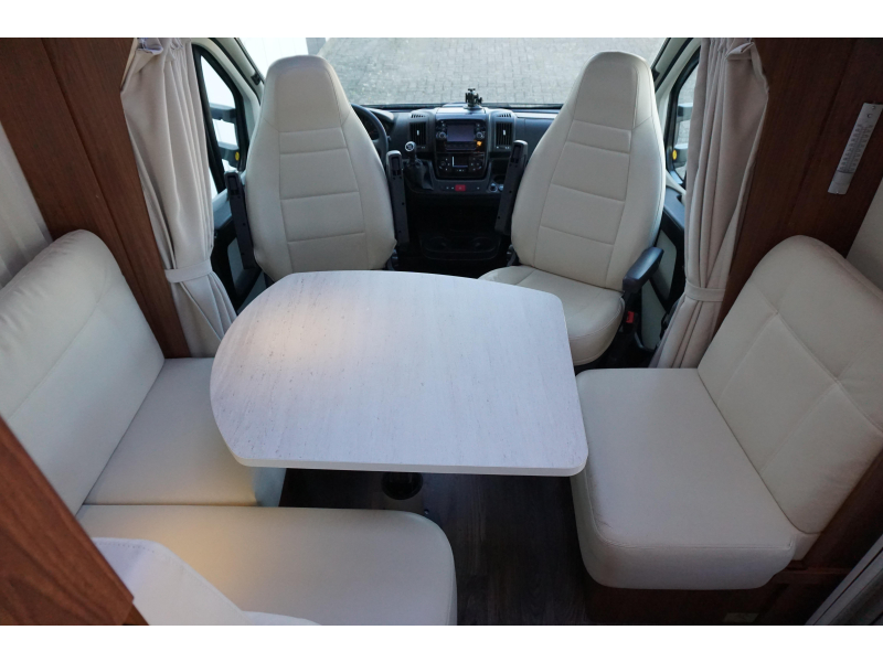 Eura Mobil Profila T 680 QB  foto: 11