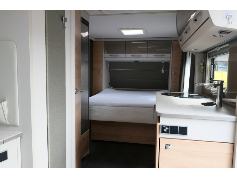 Dethleffs Nomad 530 DR zeer ruim met airco  foto: 11