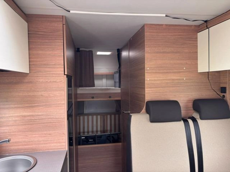 Weinsberg CaraHome 600 DKG 6 personas | ex-alquiler foto: 5
