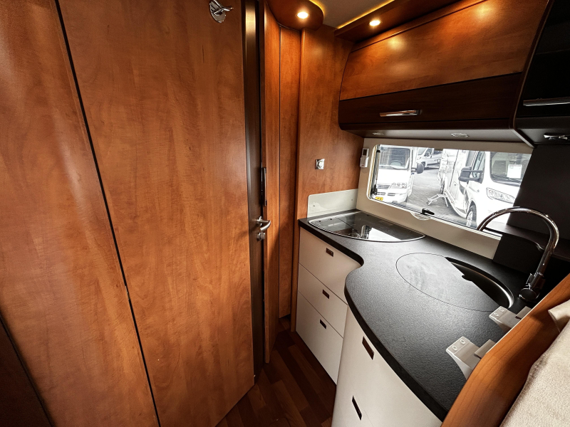 Carthago Chic C-Line I 4.2 Dwarsbed/2015/Euro-5/6.7M  foto: 19