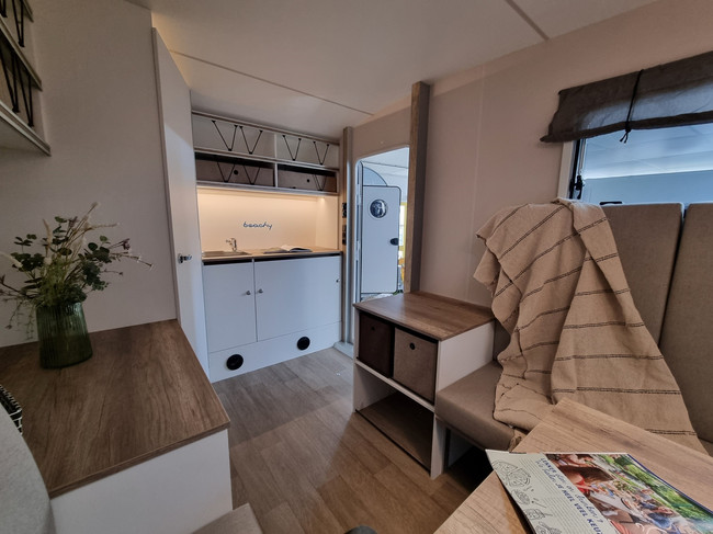 Hobby Beachy 450 Sea Blue foto: 14