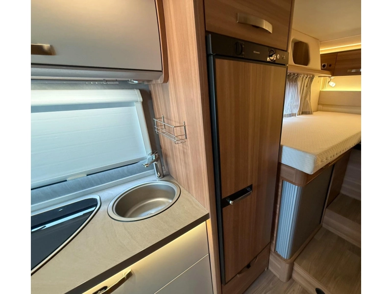 Weinsberg CaraCompact Pepper 600 MEG NL camper ( NAP ) van 1-s  foto: 11