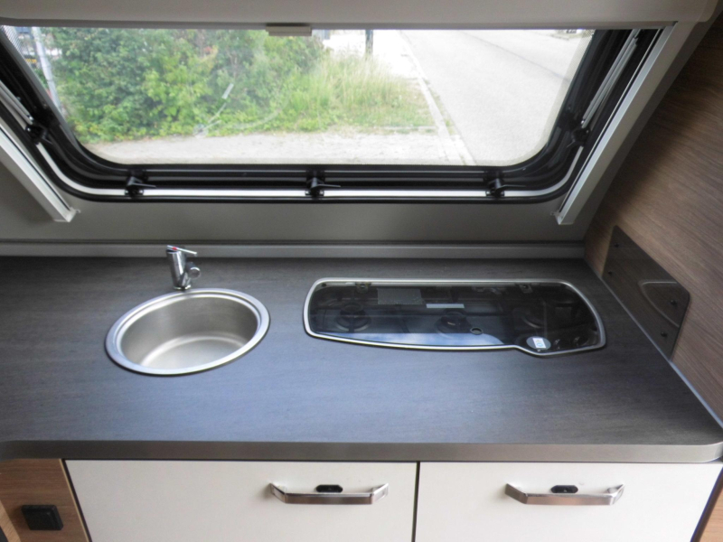 Weinsberg CaraOne 390 PUH Pop-top bed, mover! photo: 4